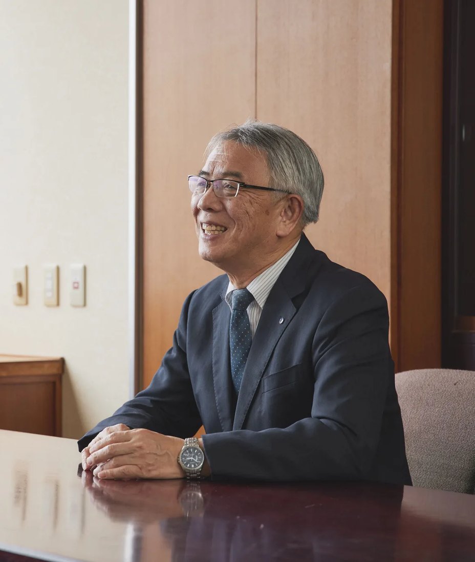 岡野秀一